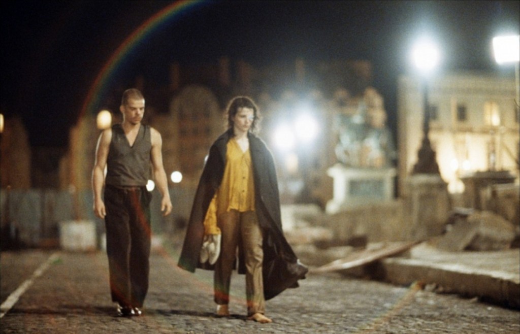 Girl on: Leos Carax’s ‘The Lovers on the Bridge’